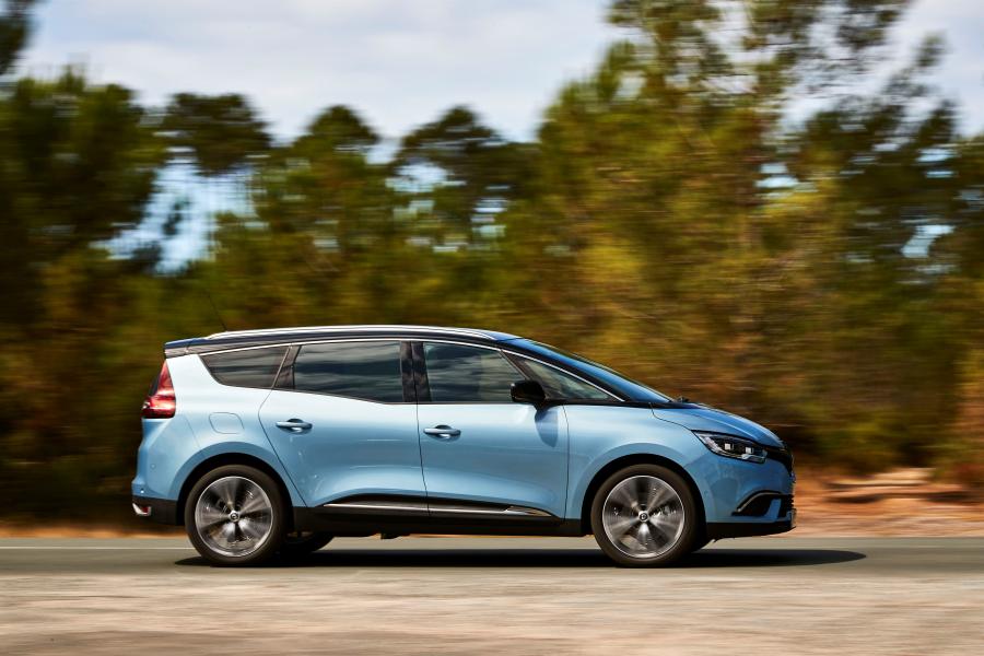  Renault Grand Scenic 2016 года  (фото 15 из 46)